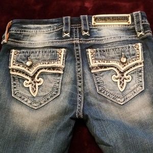 Rock revival Betty 28